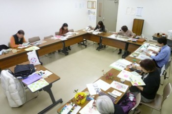 神戸市西区民センター　絵画教室　クリックすると、作品展のページが開きます。　